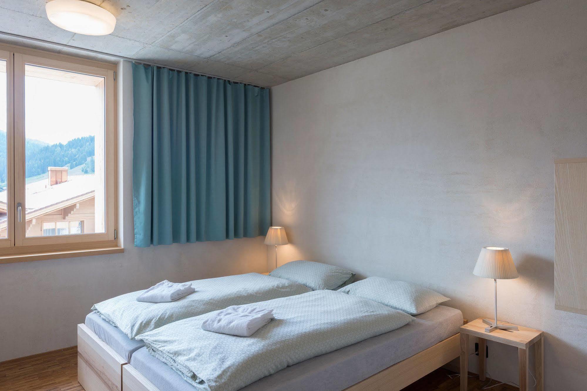 Saanen Gstaad Youth Hostel Екстер'єр фото